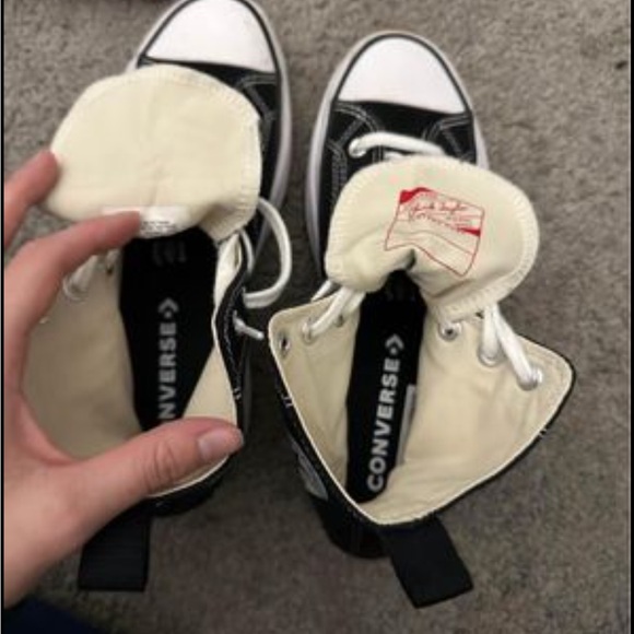 Chuck Taylor Platform Converse - Picture 4 of 5